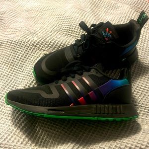 Adidas’s 6 1/2 in youth